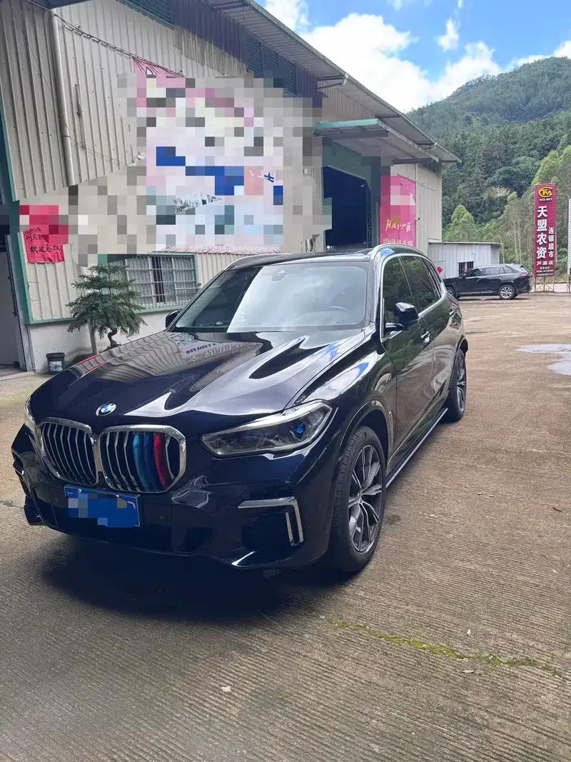 BMW X5 2022 xDrive 30Li Luxury M Sport Package — миниатюра 1