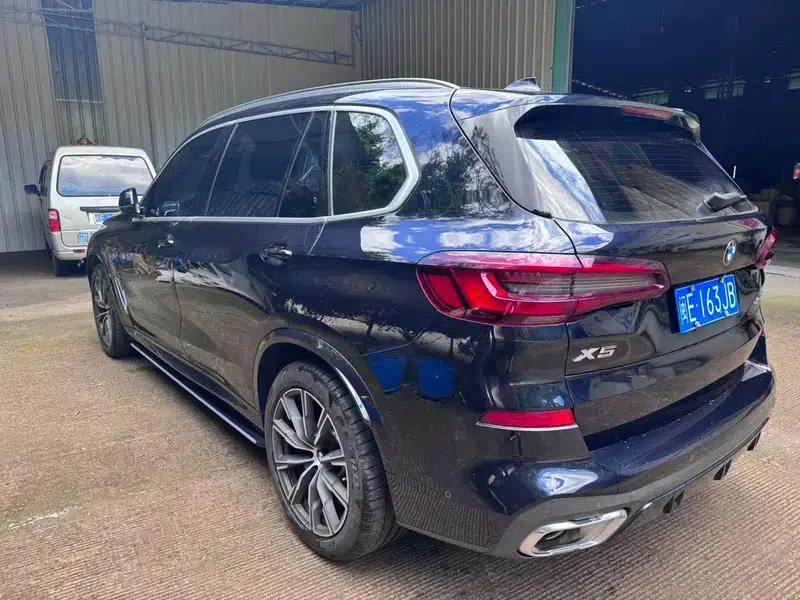 BMW X5 2022 xDrive 30Li Luxury M Sport Package — миниатюра 3