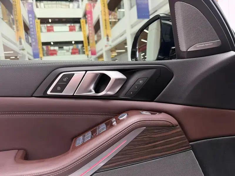 BMW X5 2022 Facelift xDrive 40Li M Sport Package — миниатюра 10