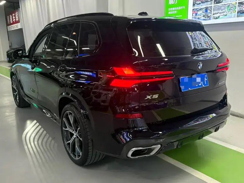 BMW X5 2023 xDrive30Li M Sport Shadow Edition — миниатюра 4