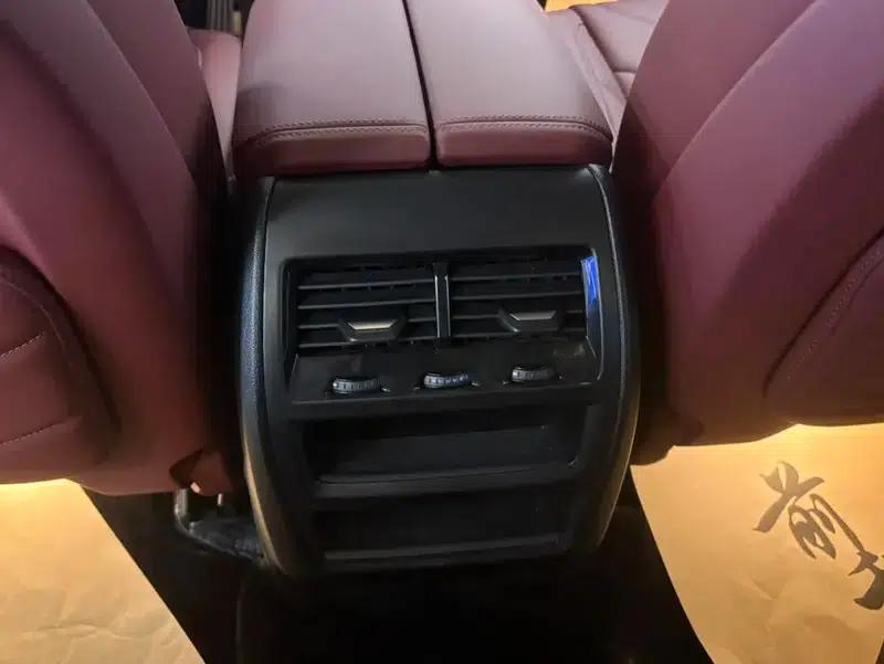 BMW X5 2023 xDrive30Li M Sport Shadow Edition — миниатюра 9