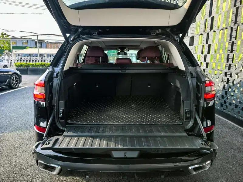 BMW X5 2023 xDrive30Li M Sport Package — миниатюра 14