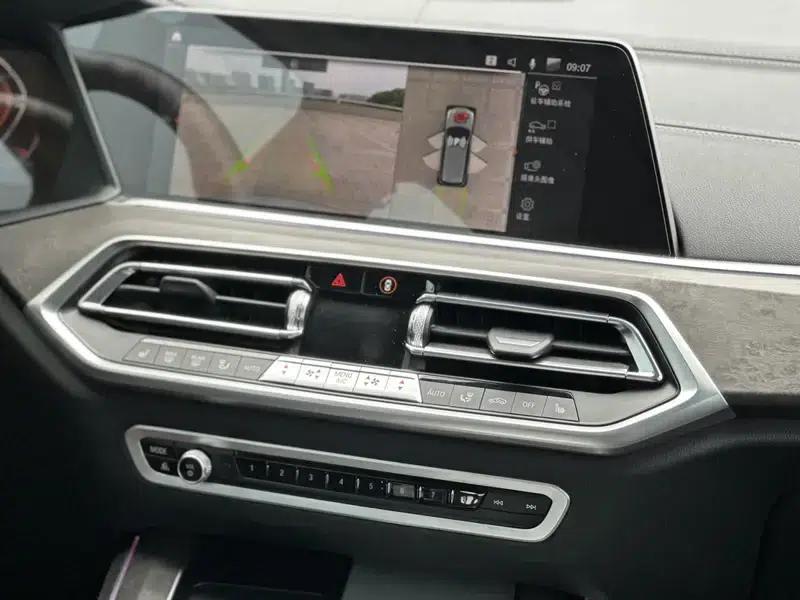 BMW X5 2022 Facelift xDrive 30Li M Sport Package — миниатюра 10