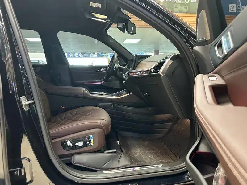 2023 BMW X5 xDrive40Li M Sport Shadow Edition — миниатюра 9