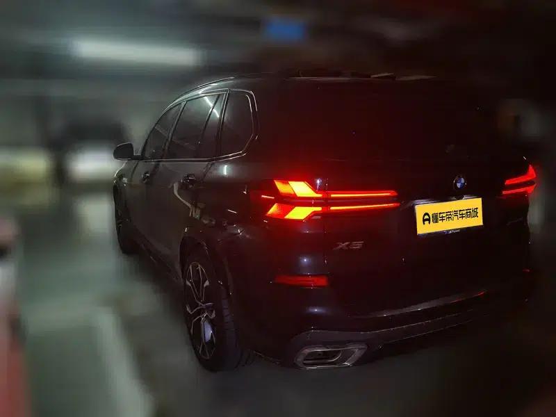 BMW X5 2023 xDrive40Li M Sport Shadow Edition — миниатюра 6