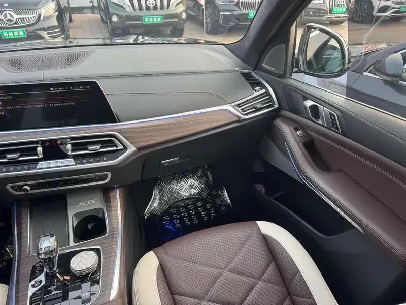 BMW X5 2022 Facelift xDrive 40Li M Sport Package — миниатюра 8