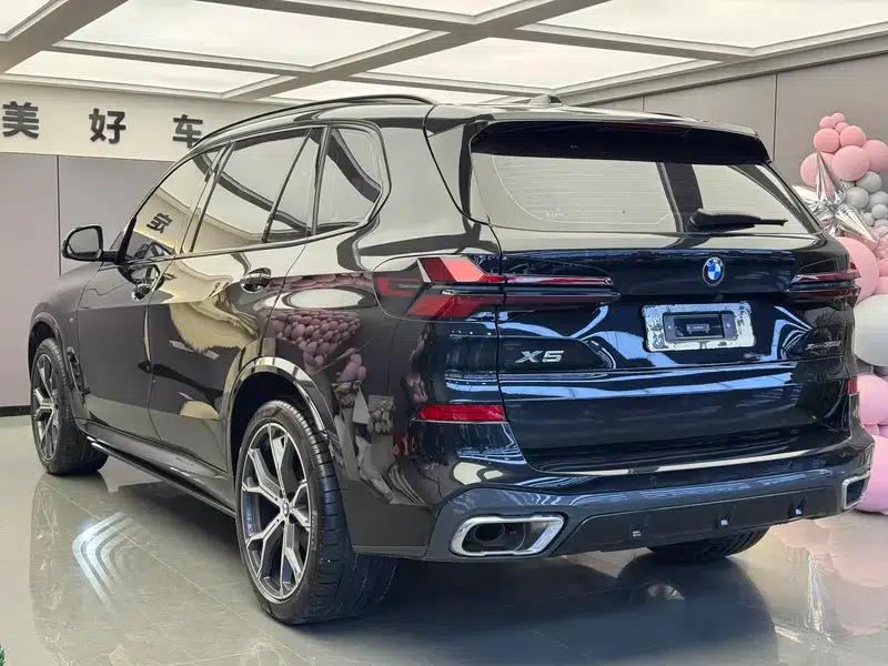 BMW X5 2023 xDrive30Li M Sport Package — миниатюра 4