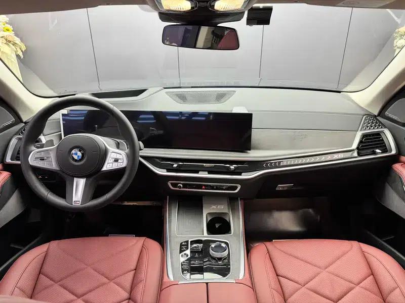 BMW X5 2023 xDrive30Li M Sport Package — миниатюра 7