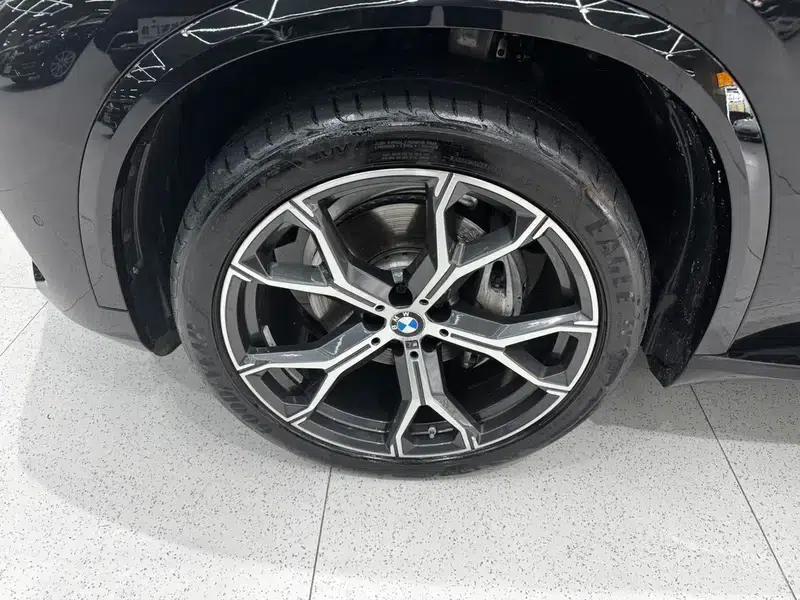 BMW X5 2022 xDrive 40Li M Sport Package — миниатюра 7