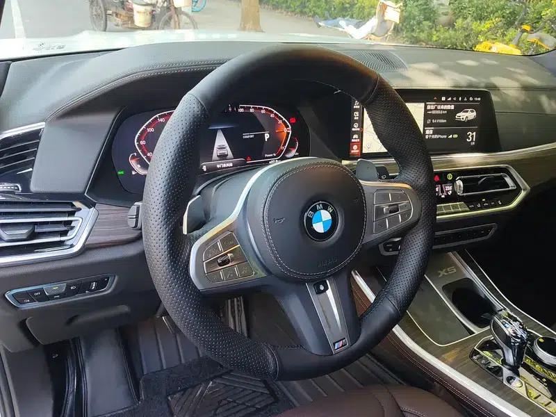 BMW X5 2022 xDrive 40Li Luxury M Sport Package — миниатюра 11