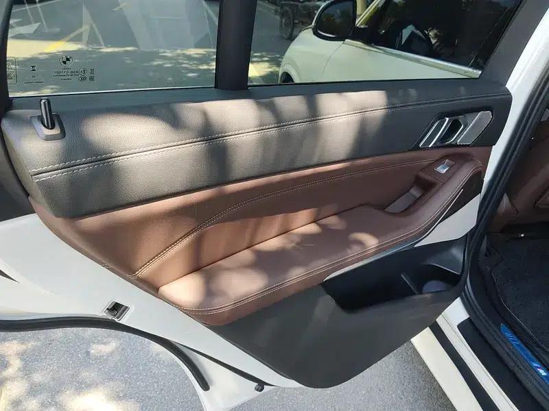 BMW X5 2022 xDrive 40Li Luxury M Sport Package — миниатюра 17