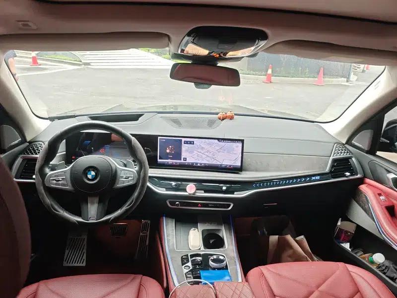 BMW X5 2023 xDrive30Li M Sport Package — миниатюра 10