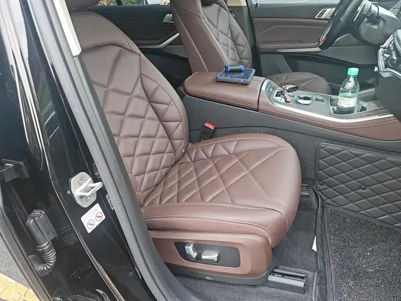 BMW X5 2023 xDrive30Li M Sport Shadow Edition — миниатюра 8