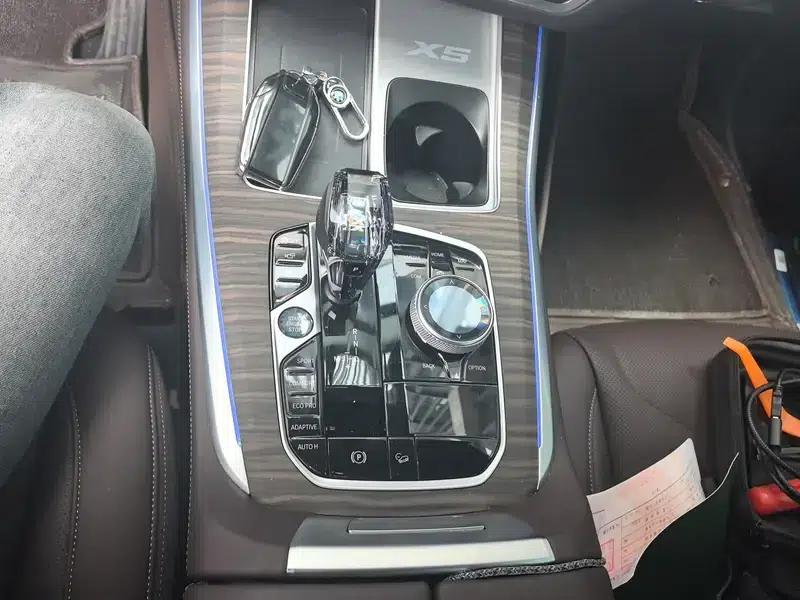 BMW X5 2022 xDrive 40Li M Sport Package — миниатюра 14