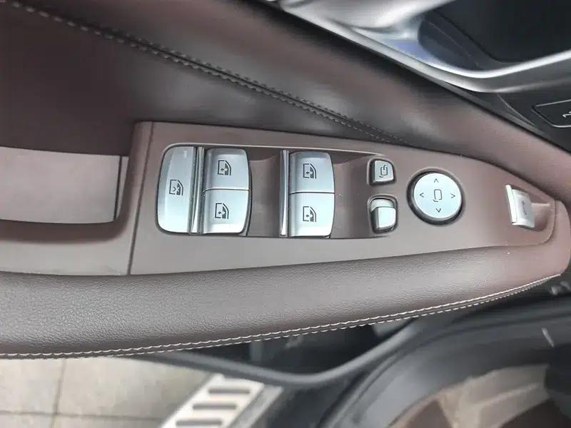 BMW X5 2022 xDrive 40Li M Sport Package — миниатюра 15