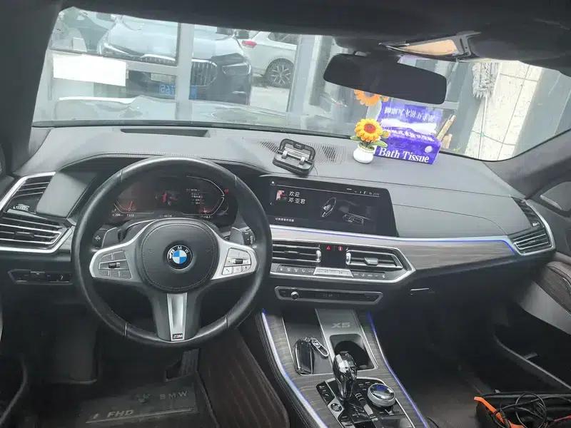 BMW X5 2022 xDrive 40Li M Sport Package — миниатюра 10