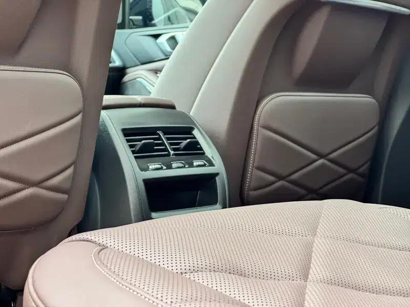 BMW X5 2025 xDrive30Li M Sport Shadow Edition — миниатюра 15