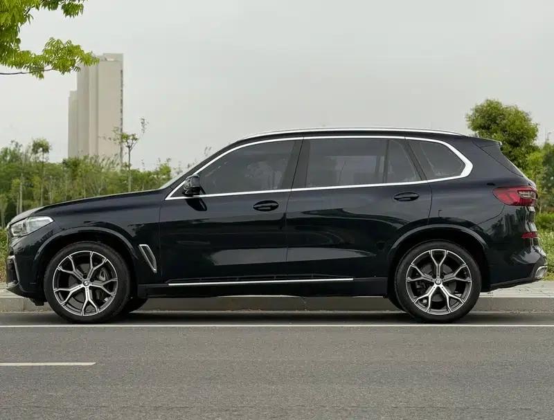 BMW X5 2022 Facelift xDrive 40Li M Sport Package — миниатюра 3