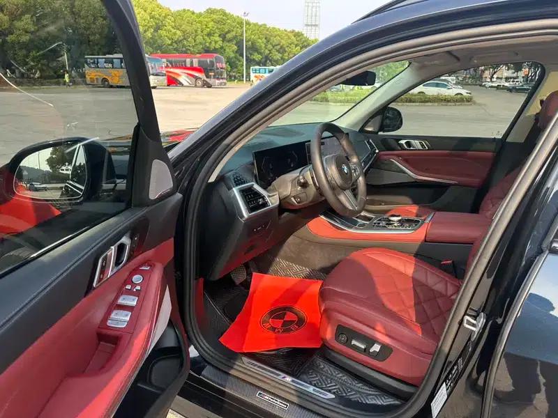 BMW X5 2023 xDrive30Li M Sport Shadow Edition — миниатюра 9