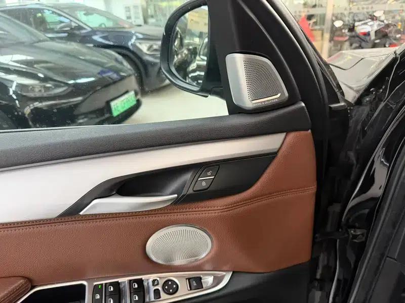 2017 BMW X5 3.0L Automatic Rear-Wheel Drive 5-Seater (Parallel Import) — миниатюра 4