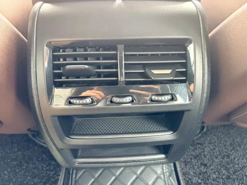 BMW X5 2022 xDrive 30Li Luxury M Sport Package — миниатюра 9