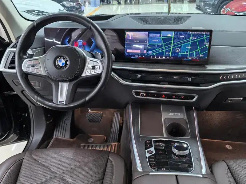 BMW X5 2023 xDrive30Li M Sport Shadow Edition — миниатюра 15