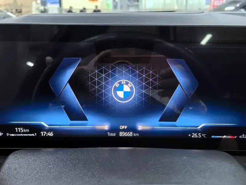 BMW X5 2023 xDrive30Li M Sport Shadow Edition — миниатюра 16