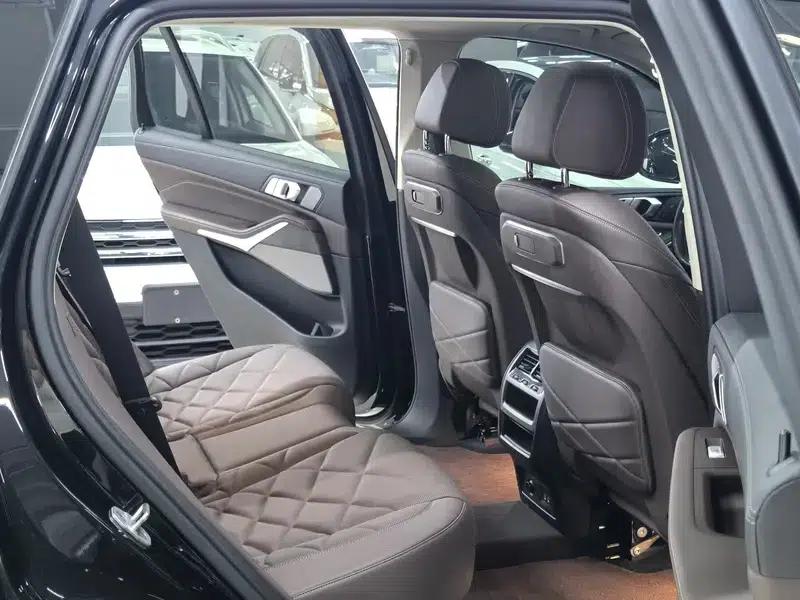 BMW X5 2023 xDrive30Li M Sport Shadow Edition — миниатюра 22