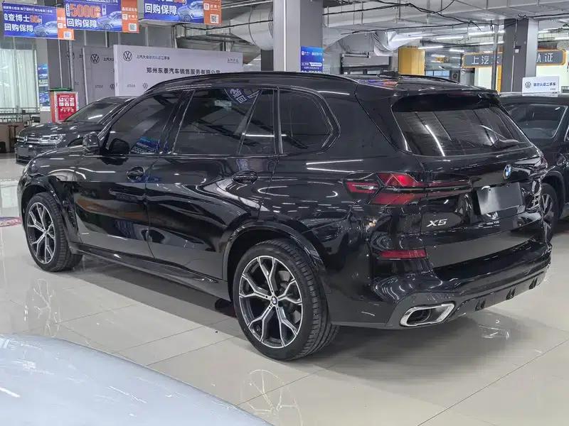 BMW X5 2023 xDrive30Li M Sport Shadow Edition — миниатюра 4
