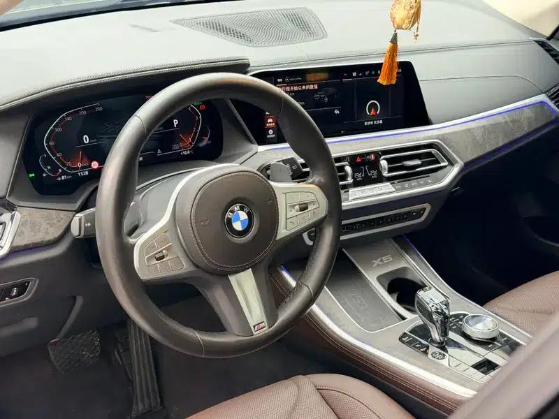 BMW X5 2022 xDrive 30Li M Sport Package — миниатюра 8