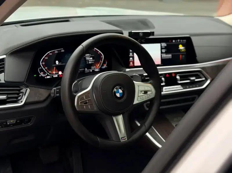 BMW X5 2022 xDrive 30Li Luxury M Sport Package — миниатюра 11