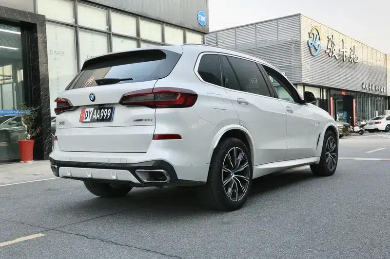 BMW X5 2022 xDrive 30Li M Sport Package — миниатюра 7