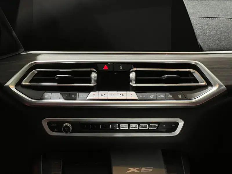 BMW X5 2022 Facelift xDrive 40Li M Sport Package — миниатюра 12