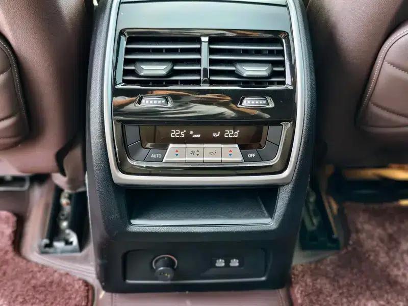 BMW X5 2022 Facelift xDrive 40Li M Sport Package — миниатюра 15