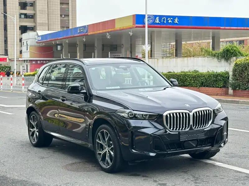 BMW X5 2025 xDrive30Li M Sport Shadow Edition — миниатюра 3