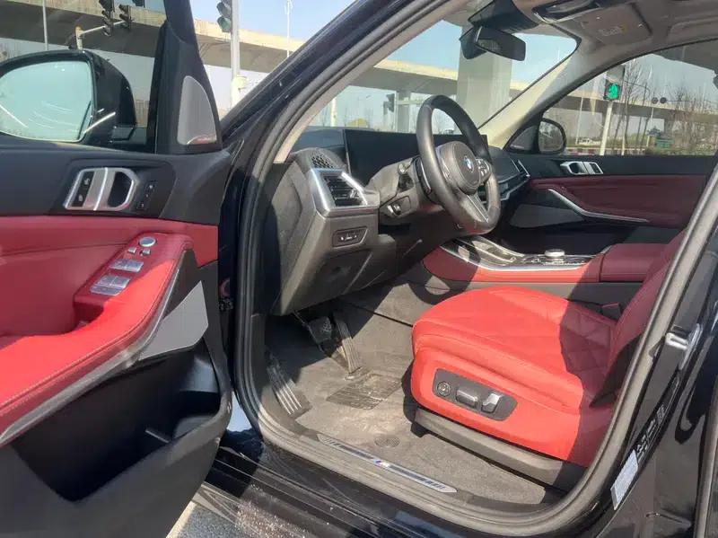 BMW X5 2025 xDrive30Li M Sport Shadow Edition — миниатюра 8