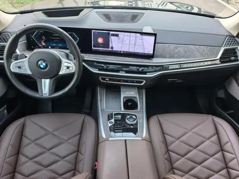 BMW X5 2023 xDrive30Li M Sport Shadow Edition — миниатюра 14