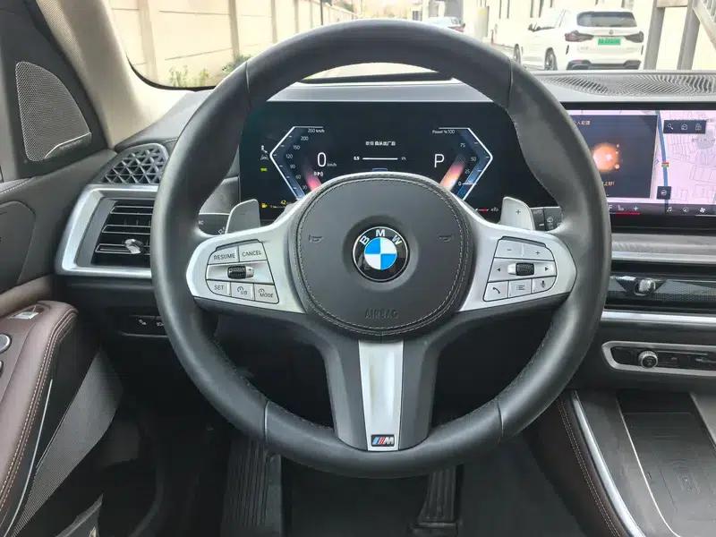 BMW X5 2023 xDrive30Li M Sport Shadow Edition — миниатюра 17
