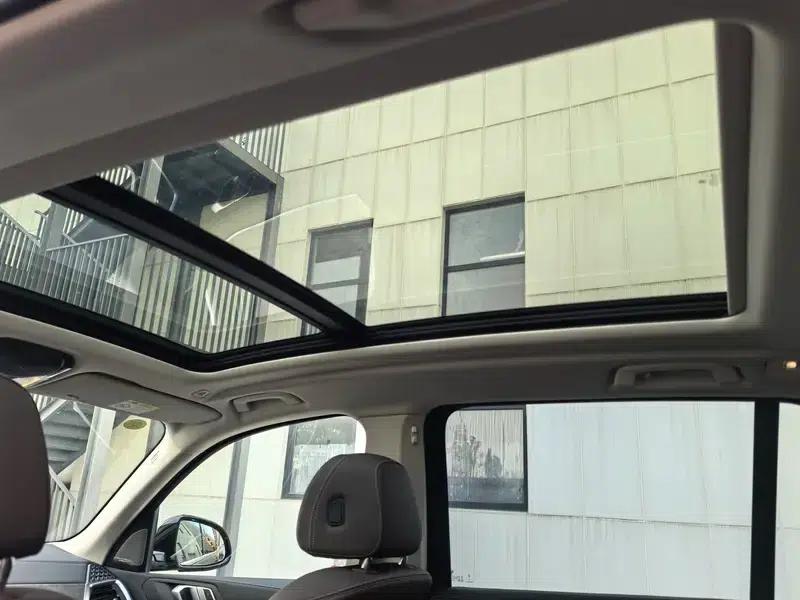 BMW X5 2023 xDrive30Li M Sport Shadow Edition — миниатюра 22