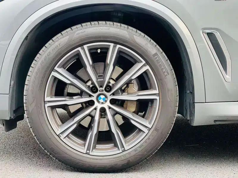BMW X5 2022 xDrive 30Li Luxury M Sport Package — миниатюра 7