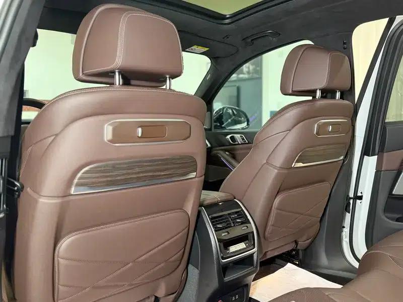 2023 BMW X5 xDrive40Li M Sport Package — миниатюра 23