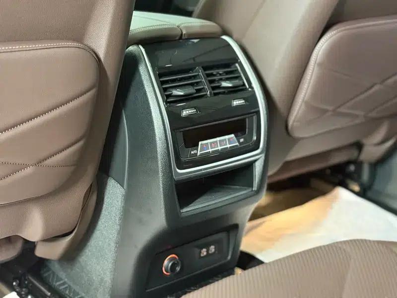 2023 BMW X5 xDrive40Li M Sport Package — миниатюра 10