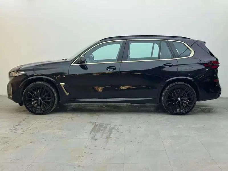 BMW X5 2024 xDrive 40Li Luxury Black Flame Limited Edition — миниатюра 3