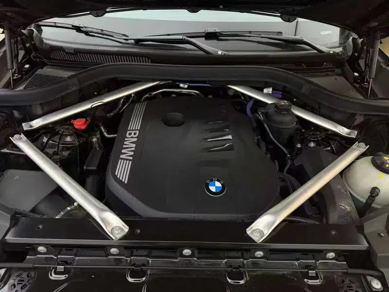 BMW X5 2024 xDrive 40Li Luxury Black Flame Limited Edition — миниатюра 6