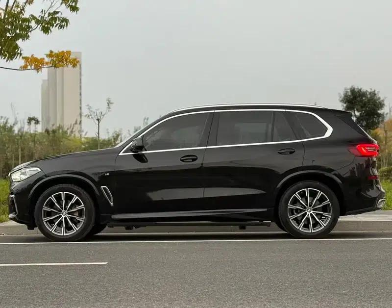BMW X5 2022 xDrive 30Li Luxury M Sport Package — миниатюра 3