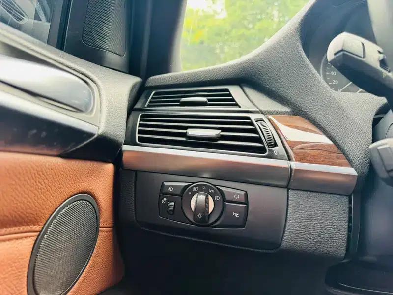 2014 BMW X5 3.0T Automatic Front-Wheel Drive 5-Seater (Parallel Import) — миниатюра 14