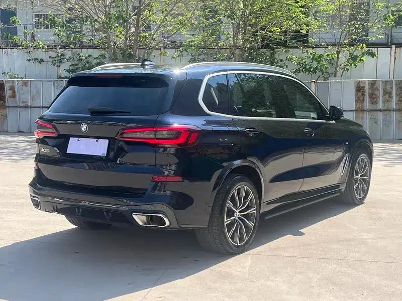 BMW X5 2023 xDrive30Li M Sport Package — миниатюра 7