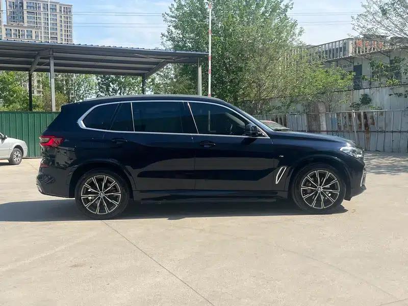 BMW X5 2023 xDrive30Li M Sport Package — миниатюра 8