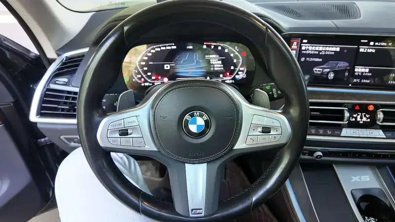 BMW X5 2022 xDrive 30Li Luxury M Sport Package — миниатюра 13