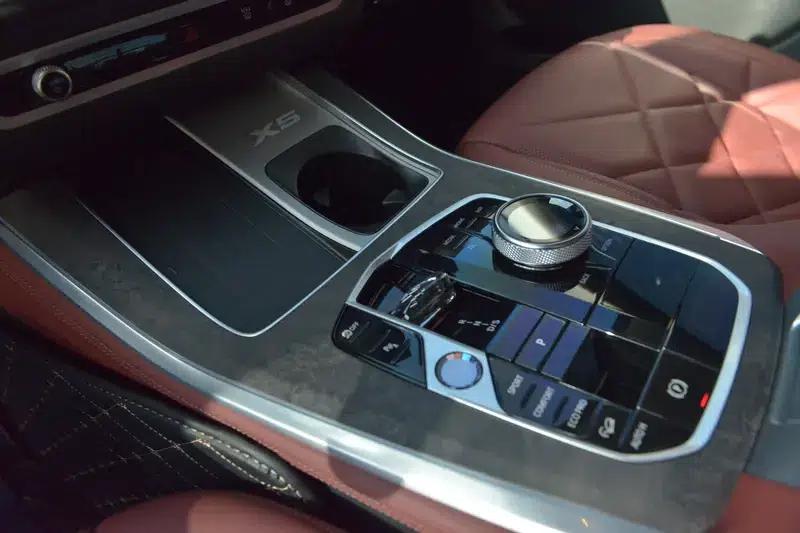 BMW X5 2023 xDrive30Li M Sport Package — миниатюра 12